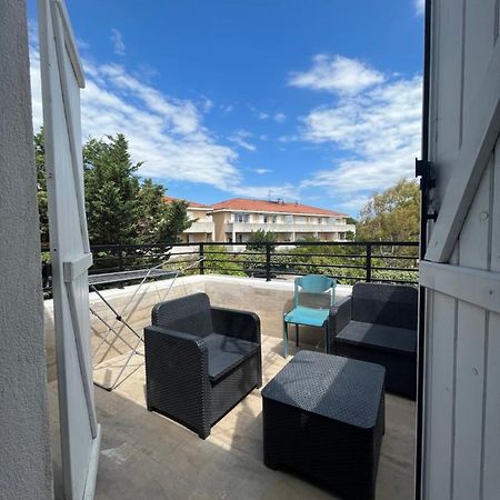 Appartement 4 Personnes, Aeroport Marseille Marignane Exterior photo